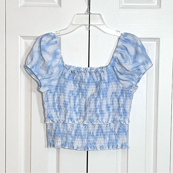 NWT Lush Blue White Tie Dye Elastic Ruffle Cap Sleeve Crop Top Size Small - Picture 5 of 8